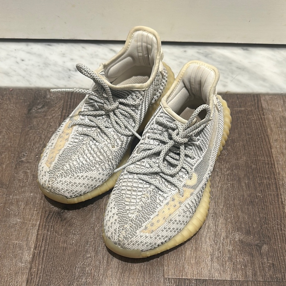 Adidas Yeezy Boost 350 V2 Sneakers
